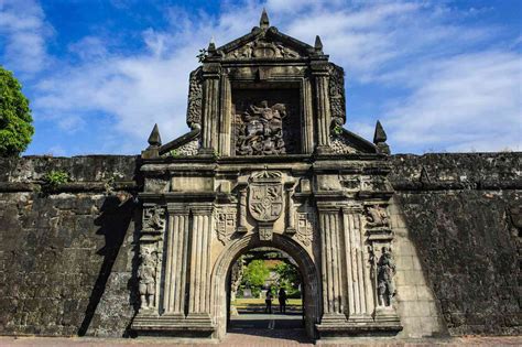 Le Fort Santiago: Une forteresse historique et un lieu chargé d’émotions à Manila!